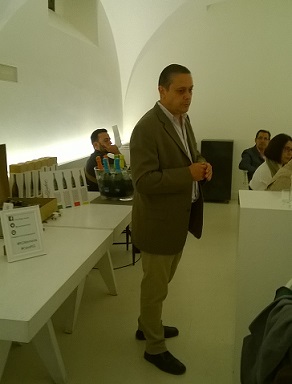 Apoloybaco, en la presentación de los cavas de la Bodega Roger Goulart, en Sevilla.